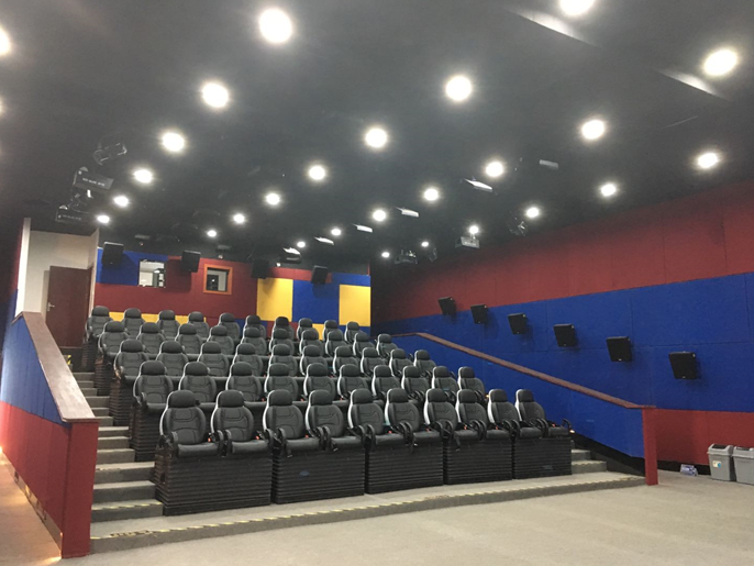 青島(dǎo)國(guó)際啤酒城5D動感影院係統工程(圖2) 青島國際啤酒城5D動感影院係統工程(chéng)(圖2)